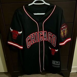 Selling official Pro Standard Chicago Bulls baseball jersey XL